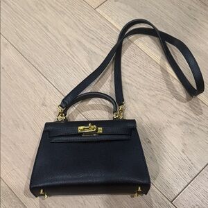 Elegant Black Handbag
